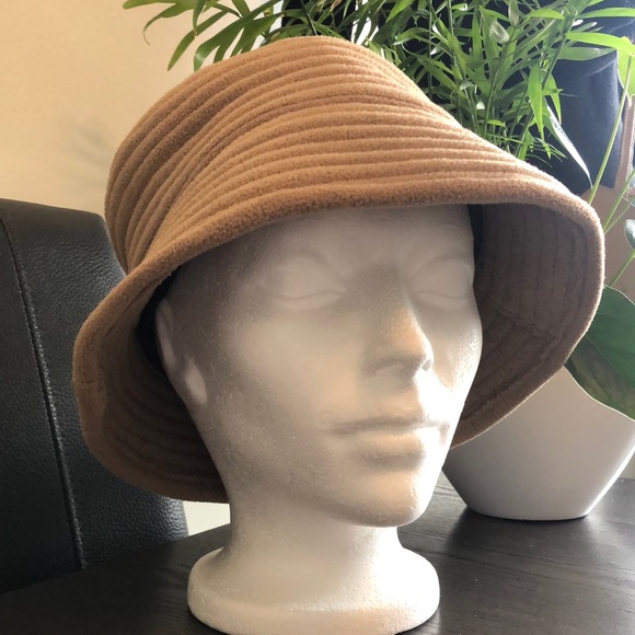 One Size Fits All Bucket Hat Lined Super Soft feel In Excellent Condition. - Picture 1 of 7